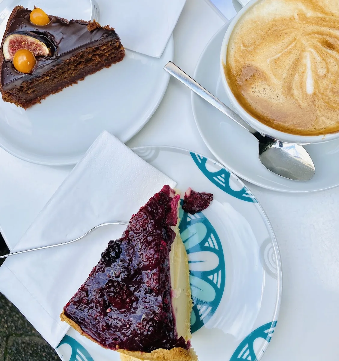 Roseli Café & Bar – Kuchen in Frankfurt am Main, Hessen