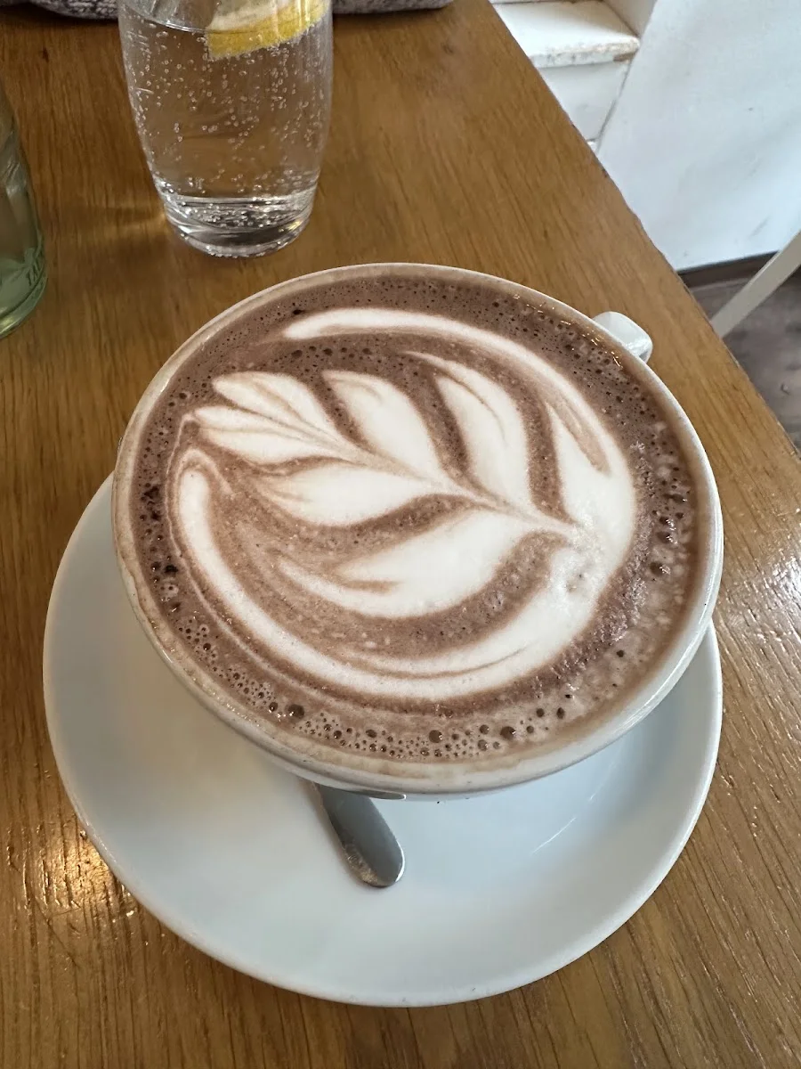 Roseli Café & Bar – Cappuccino in Frankfurt am Main, Hessen