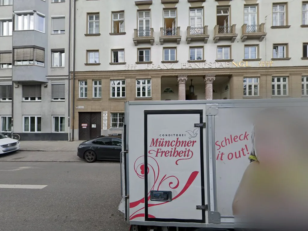 WirWinzer GmbH - Beste Weine direkt ab Hof – Street View & 360°-Fotos in München, Bayern