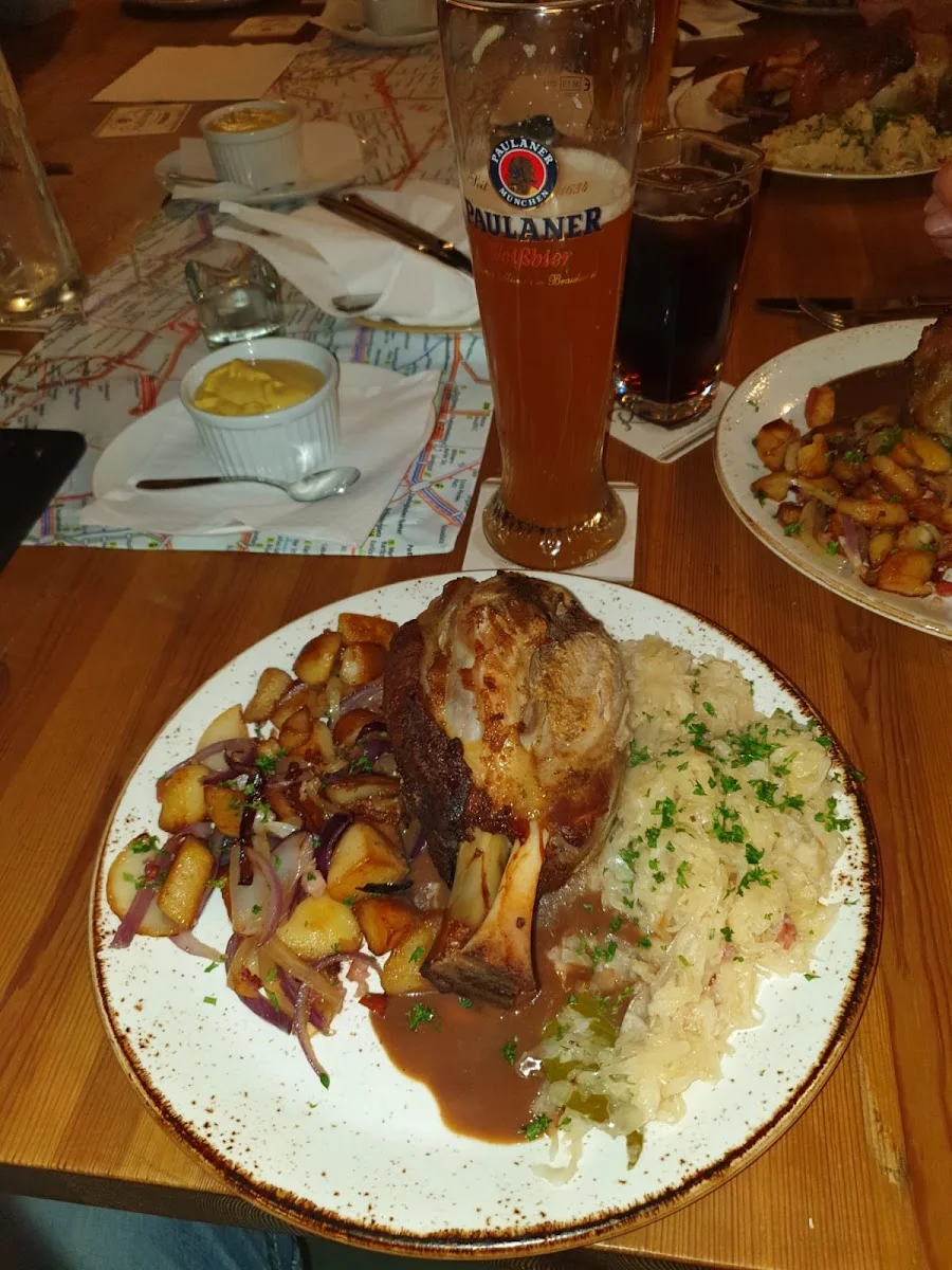 Restaurant „Zur S-Bahn“ – Essen und Trinken in Berlin