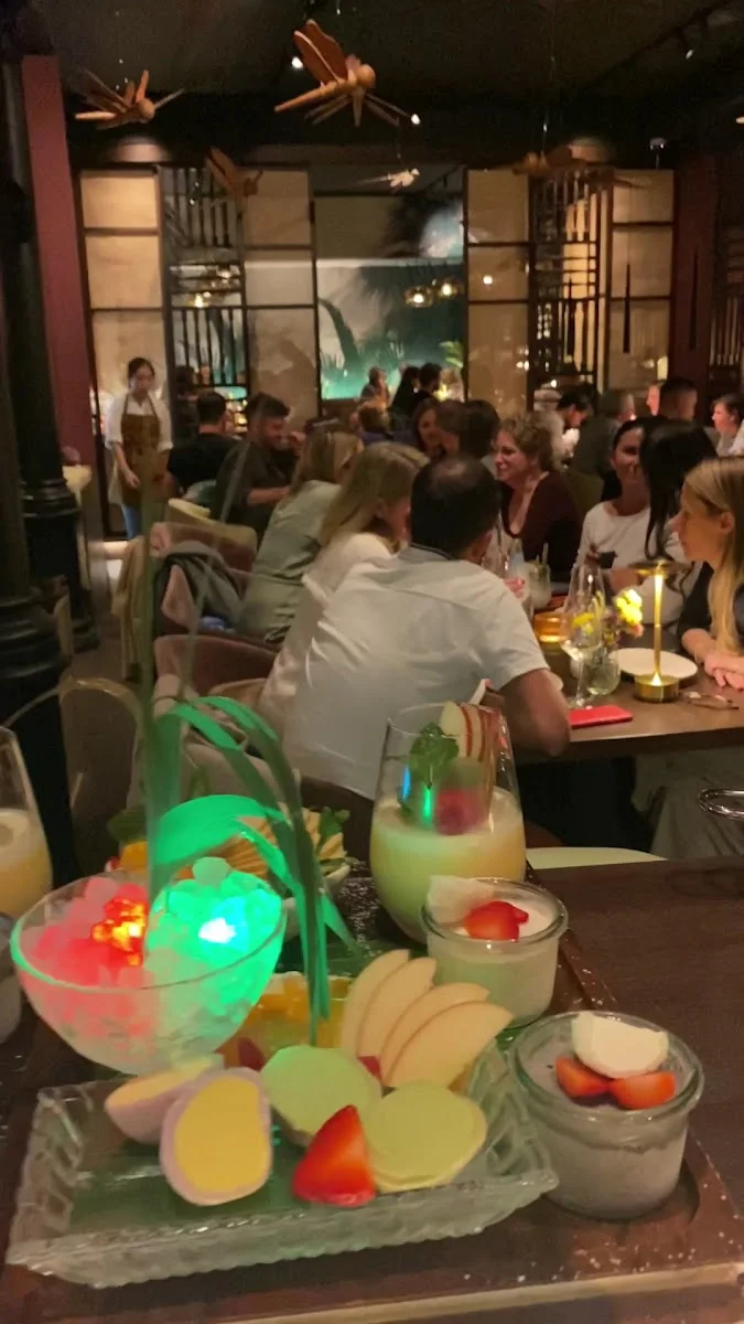 May Restaurant – Atmosphäre in München, Bayern