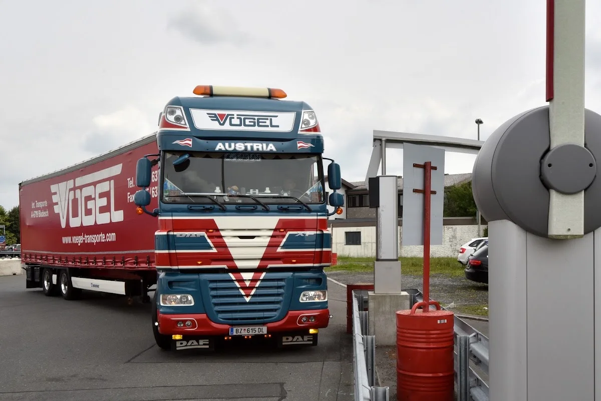 LKW-Zubehör GmbH - am alten Autohof Berg – Vom Inhaber in Berg, Bayern