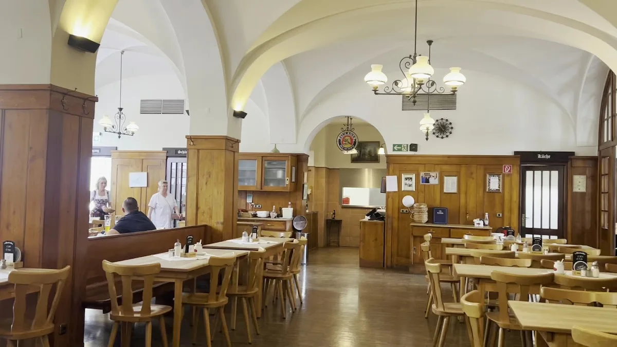 Gaststätte Großmarkthalle – Atmosphäre in München, Bayern