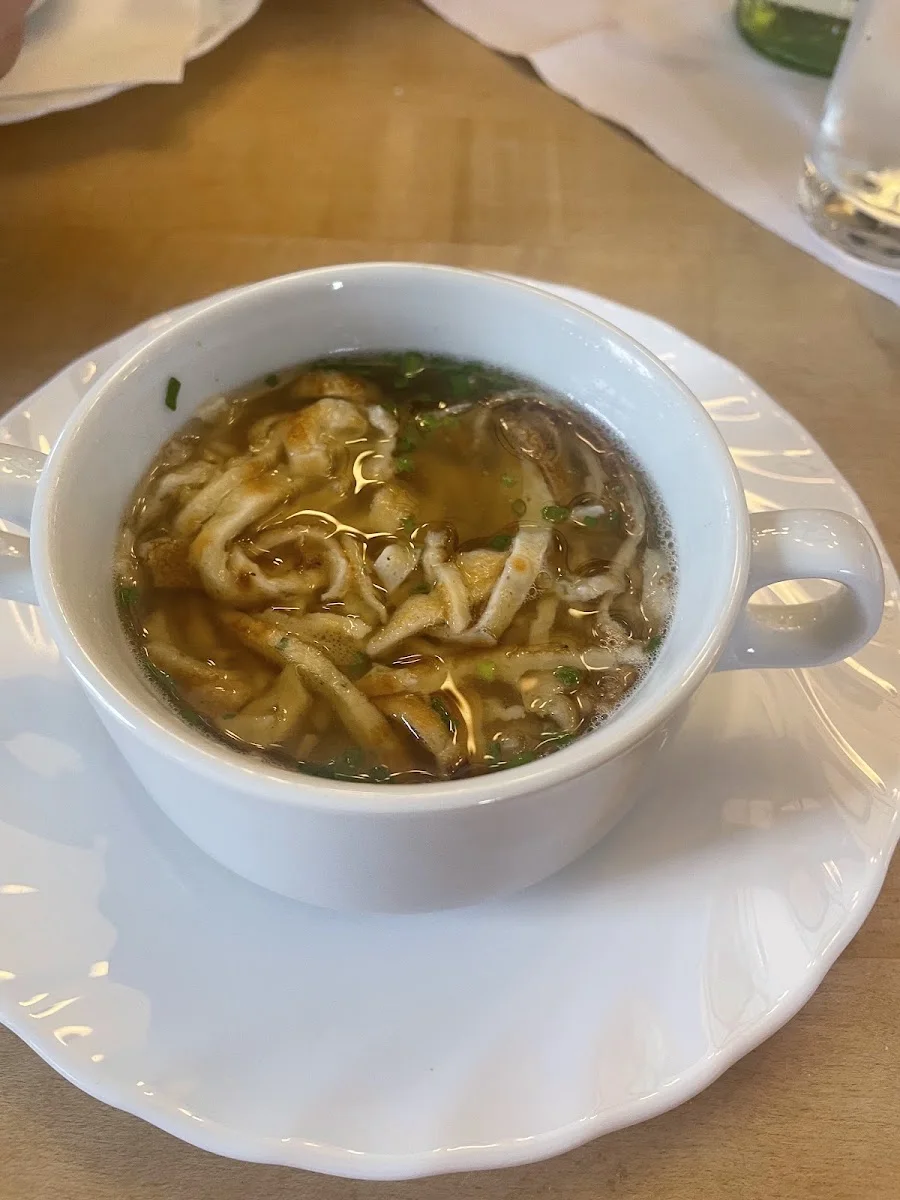 Gaststätte Großmarkthalle – Hühnersuppe in München, Bayern