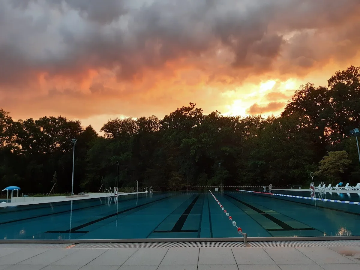 Kombibad Paffrath – Schwimmbecken in Bergisch Gladbach, Nordrhein-Westfalen