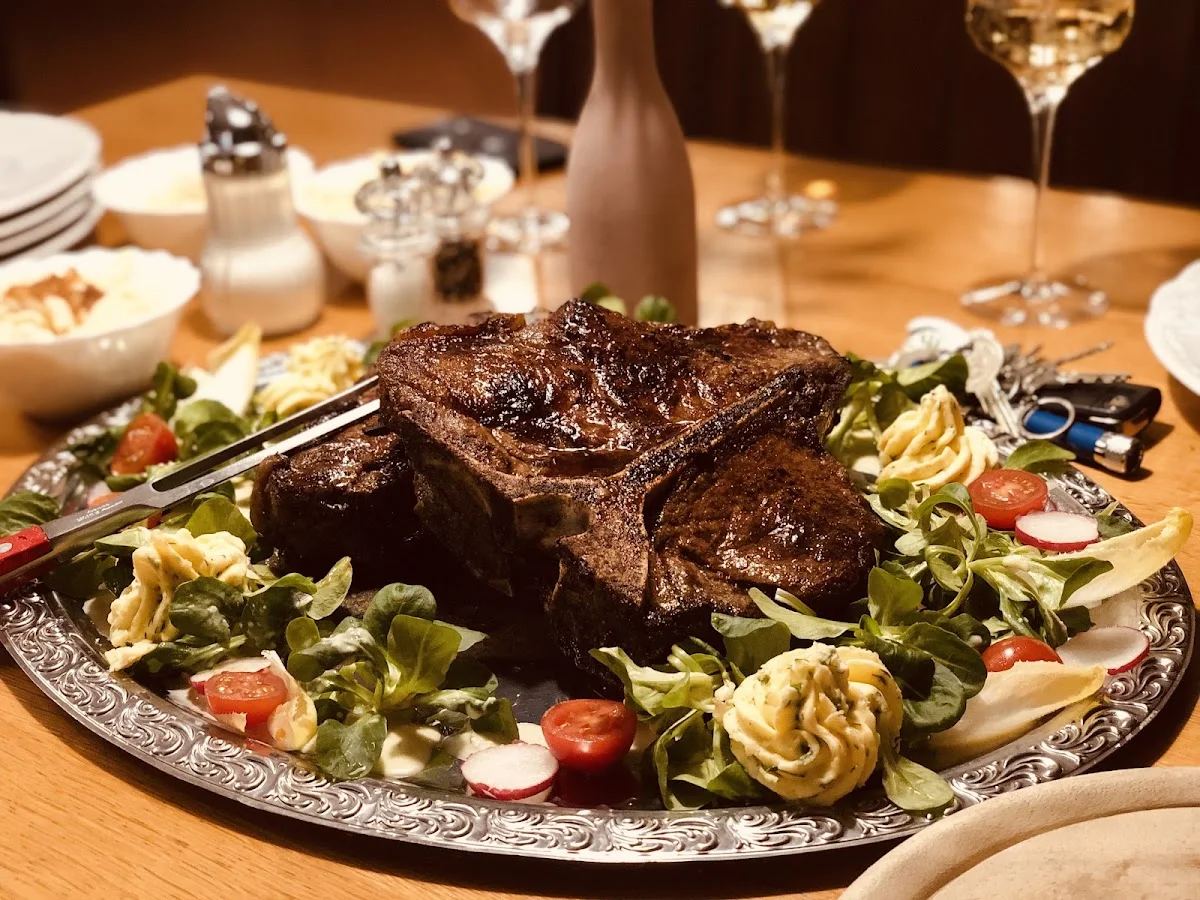 Hoepfner Burghof | Restaurant | Brauereiausschank | Eventlocation | Catering - deutsche gutbürgerliche Küche – Essen und Trinken in Karlsruhe, Baden-Württemberg