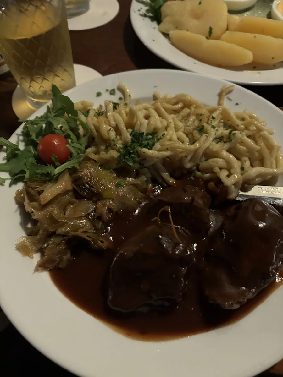 Apfelweingaststätte Klaane Sachsehäuser – Sauerbraten in Frankfurt am Main, Hessen