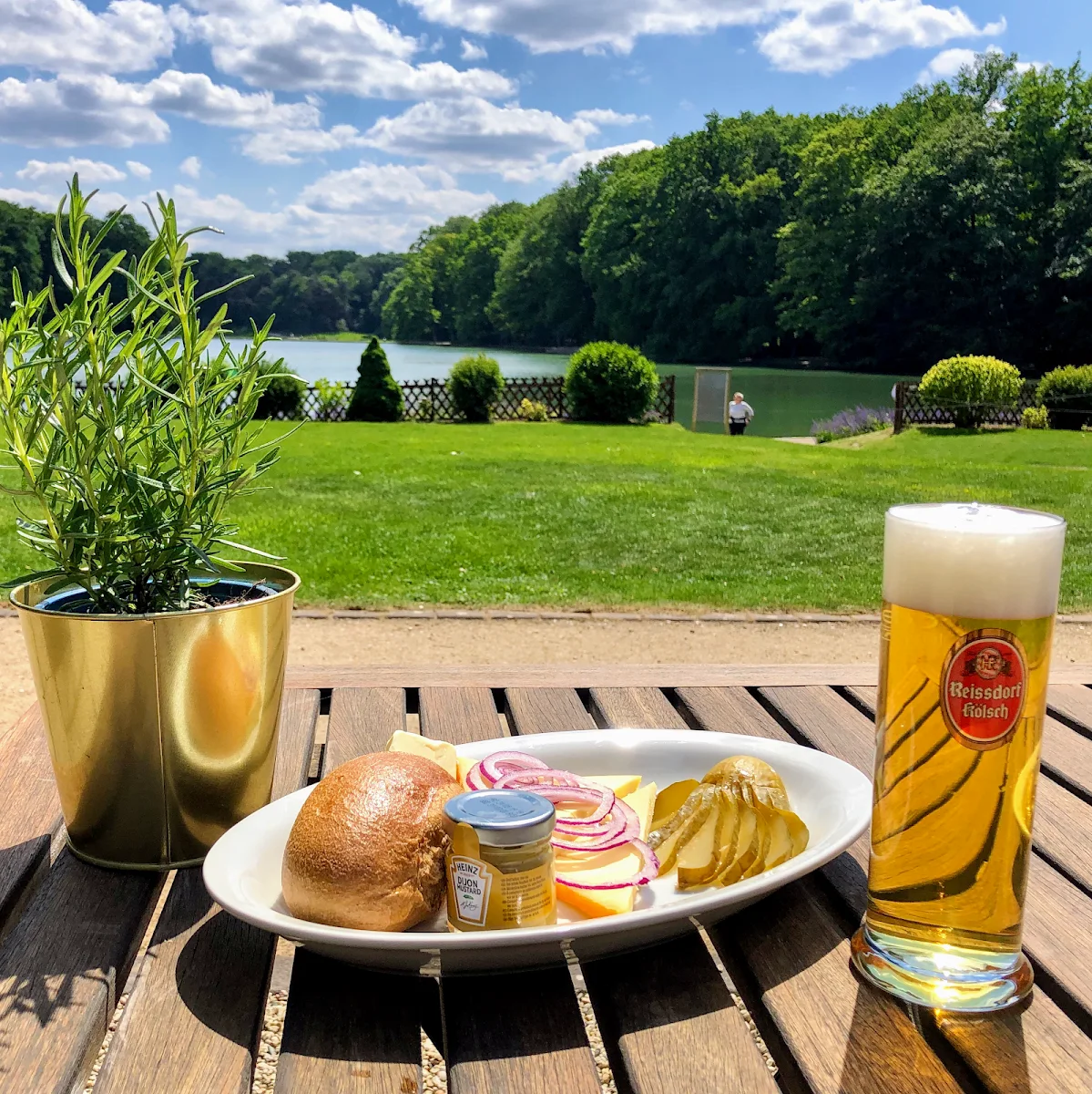 Club Astoria – Essen und Trinken in Köln, Nordrhein-Westfalen