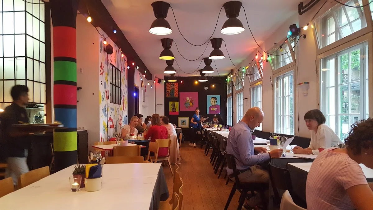 Tigre – Atmosphäre in Hamburg