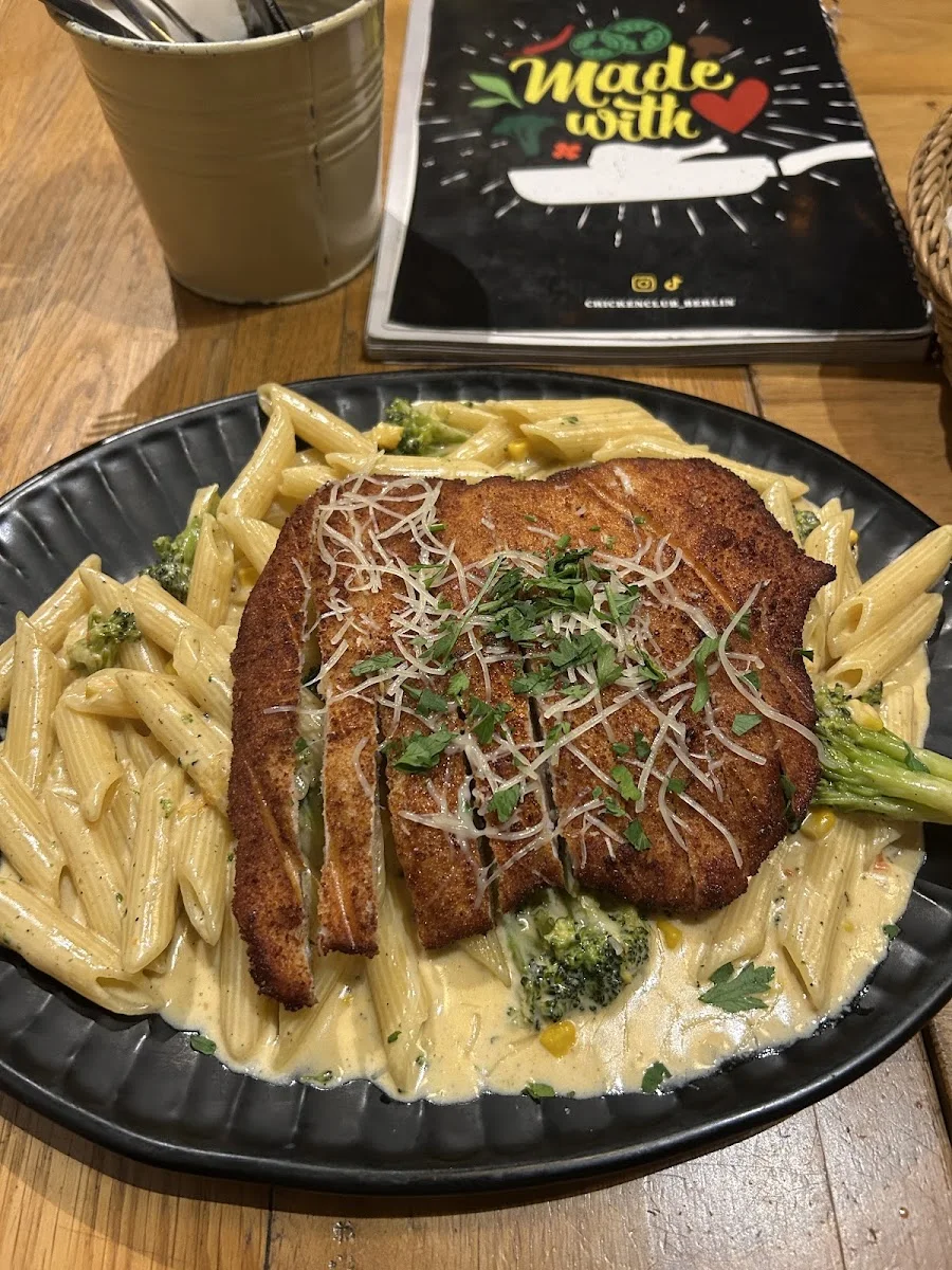 Chicken Club Halal Restaurant – Pilzsoße in Berlin