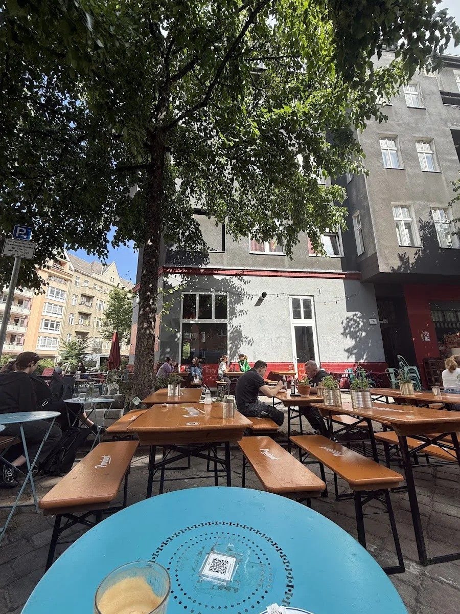 Tirree - Birkenstrasse – Atmosphäre in Berlin