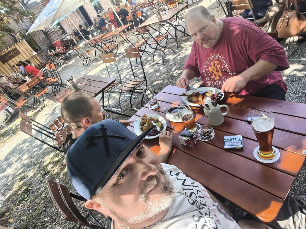 Flugwerk – Bar in Feldkirchen, Bayern