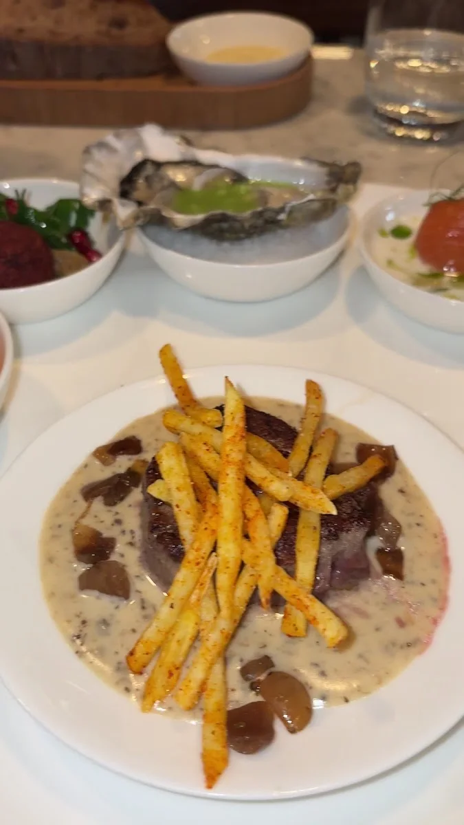 Brasserie Colette Tim Raue – Restaurant in Berlin