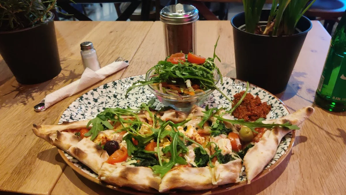 Ton Bul Grill- und Kebap-Haus – Pizza in Frankfurt am Main, Hessen