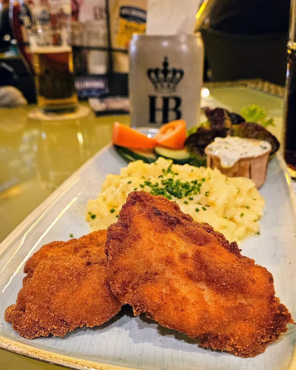 35 milli(m)eter München – Schnitzel in München, Bayern