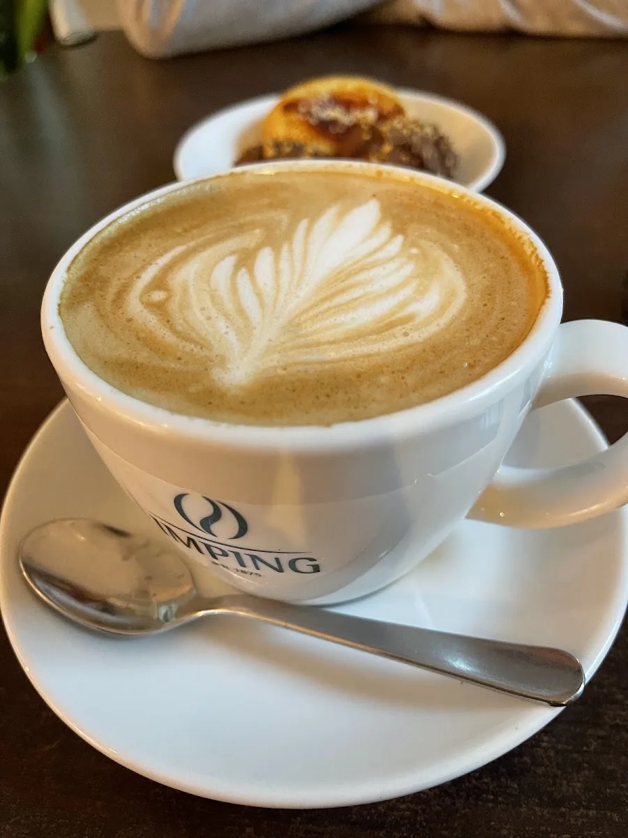 Cafe Latrio-Berlin – Cappuccino in Berlin