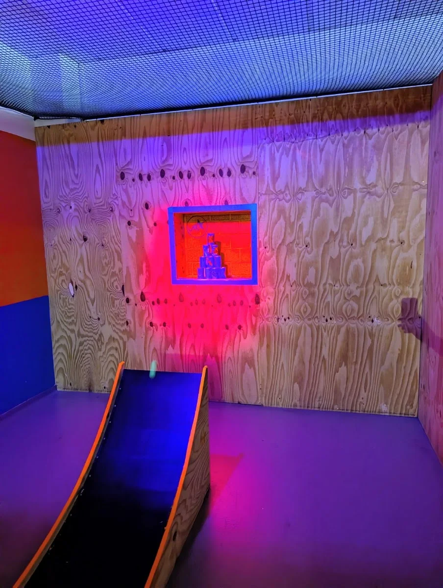Laserstar® Berlin Lasertag, Schwarzlicht Minigolf, Escape Rooms & Arcade Games – Besucherfoto von Sebastian Wanninger in Berlin