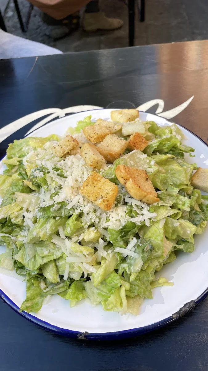 THE BIRD – Caesar Salad in Berlin