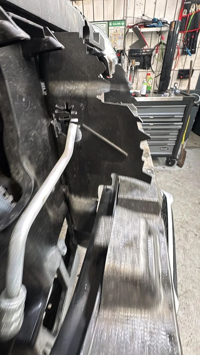 Autowerkstatt Bergisch – Innenansichten in Bergisch Gladbach, Nordrhein-Westfalen
