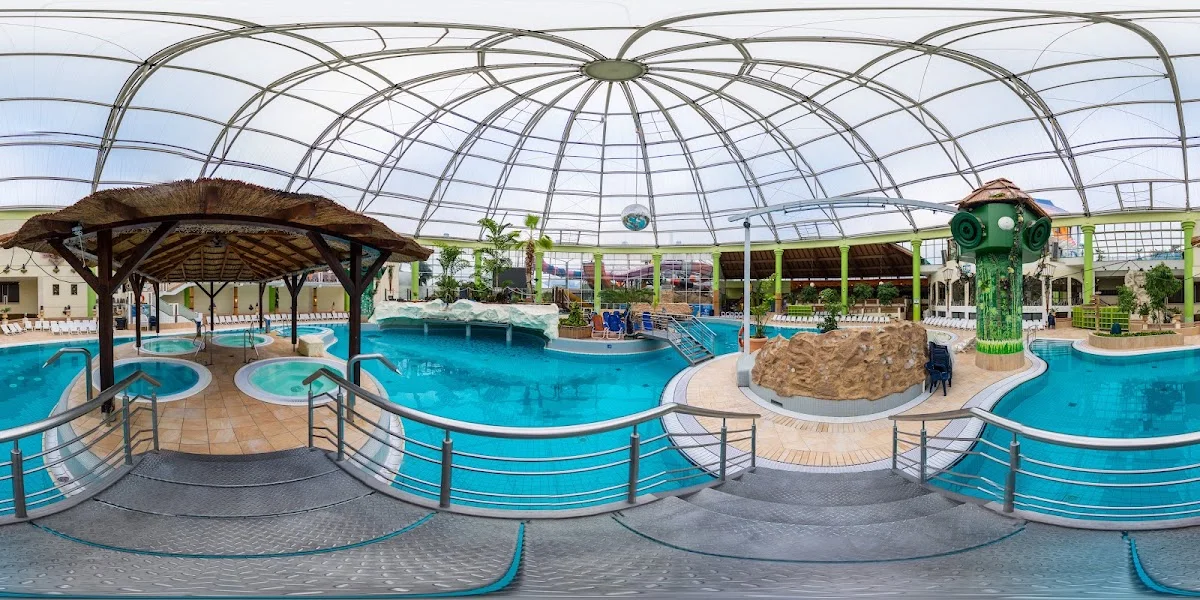 AQUALAND Freizeitbad – Street View & 360°-Fotos in Köln, Nordrhein-Westfalen