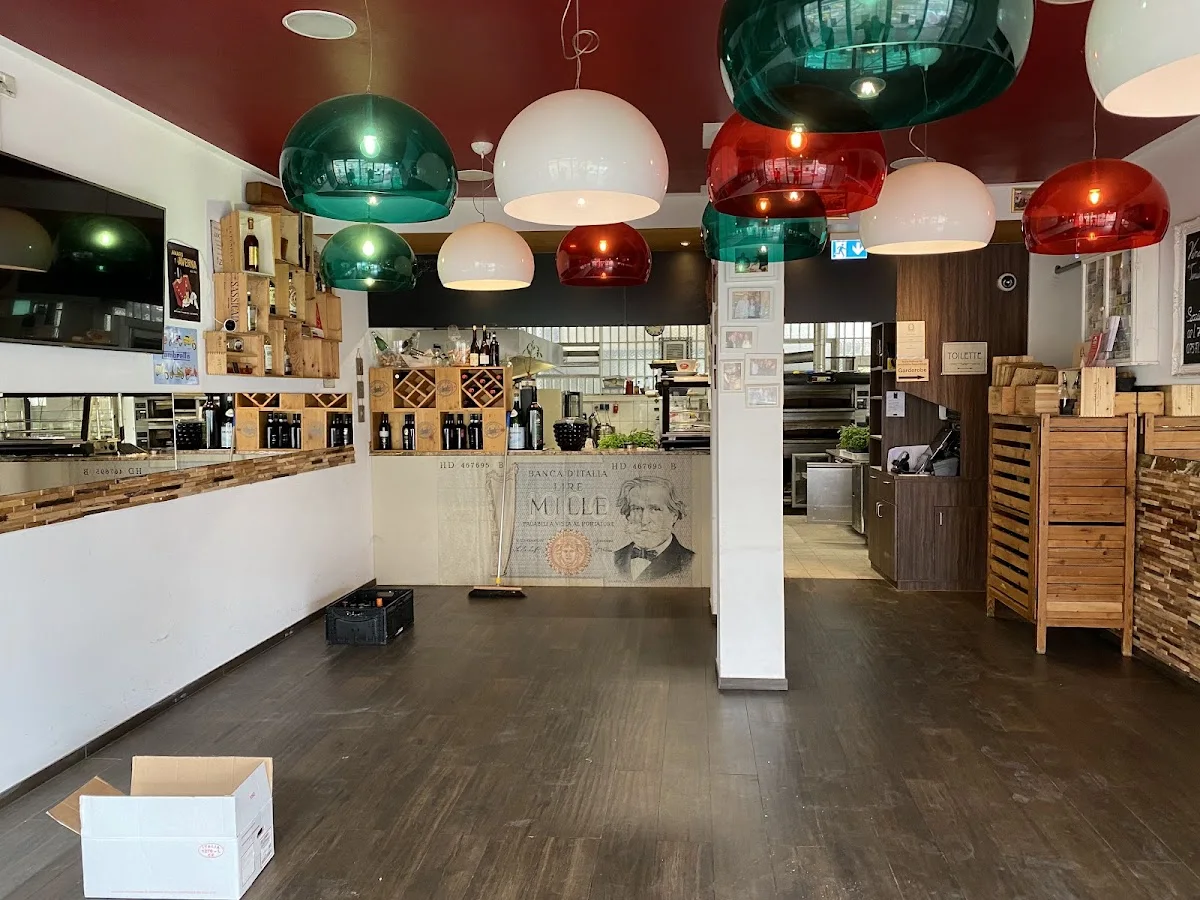 Pizzeria Mille Lire – Atmosphäre in Frankfurt am Main, Hessen