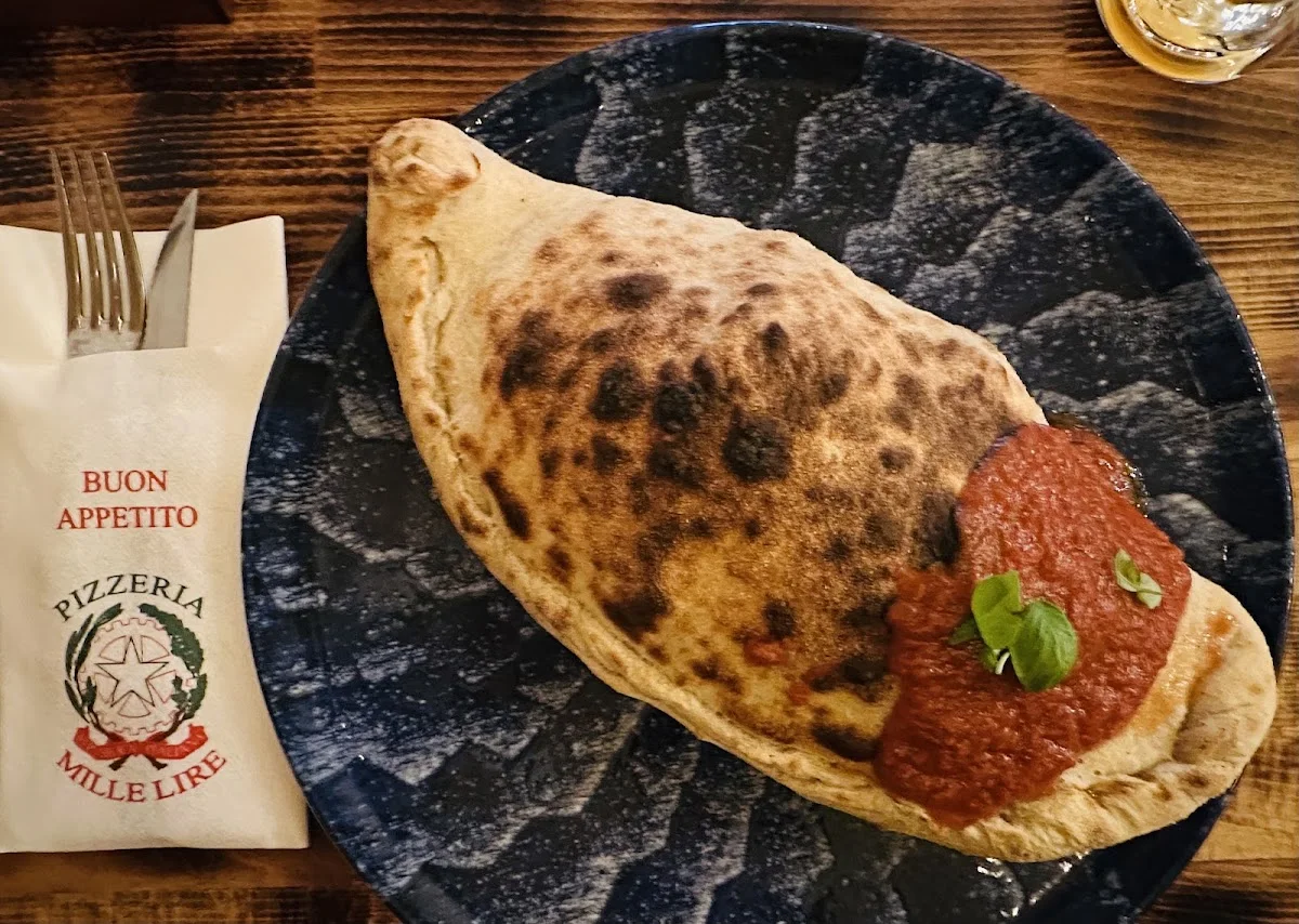 Pizzeria Mille Lire – Calzone in Frankfurt am Main, Hessen