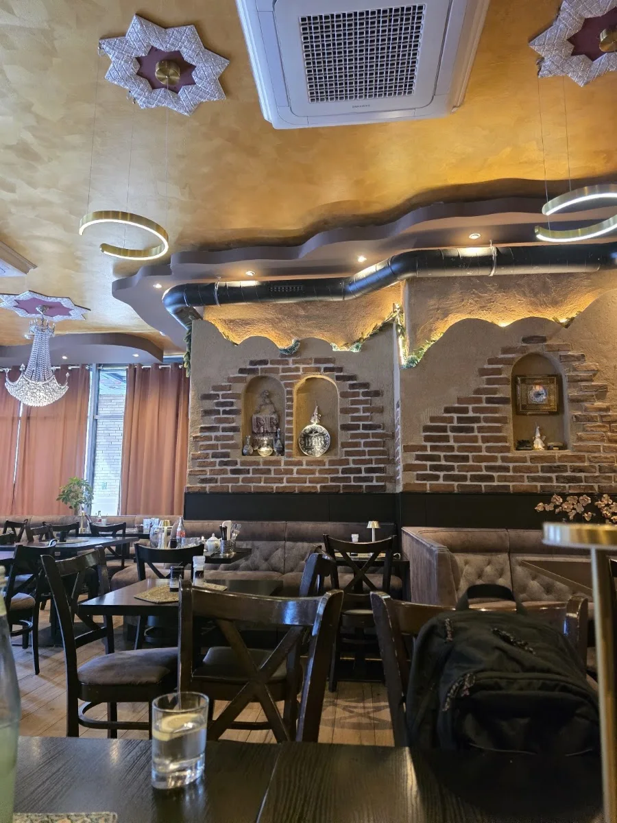 Restaurant Shandiz – Atmosphäre in München, Bayern