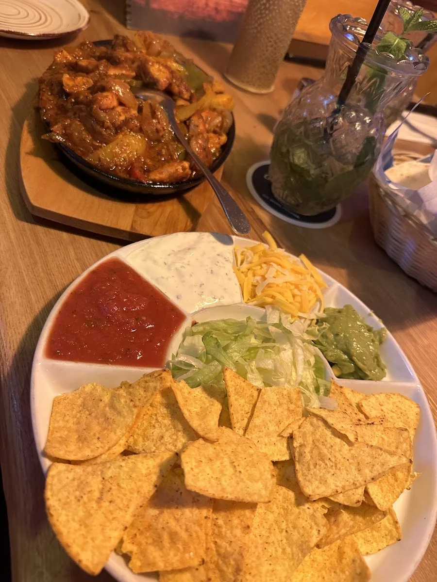 El Cuervo Cantina Y Bar – Nachos in Obertshausen, Hessen
