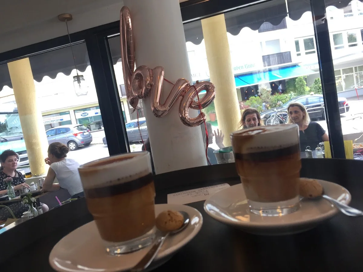 Poffers Café Stuttgart – Cappuccino in Stuttgart, Baden-Württemberg