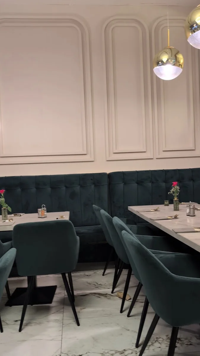 Qasr Restaurant – Atmosphäre in Hamburg