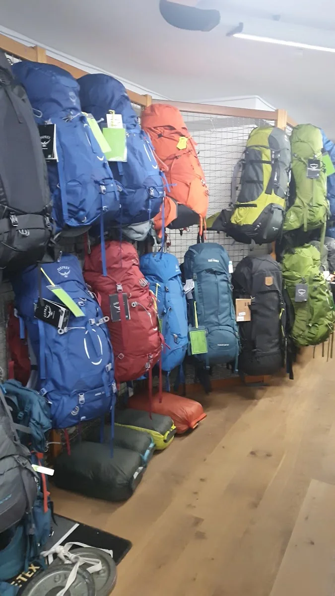Unterwegs Essen – Outdoor-Sportgeschäft in Essen, Nordrhein-Westfalen