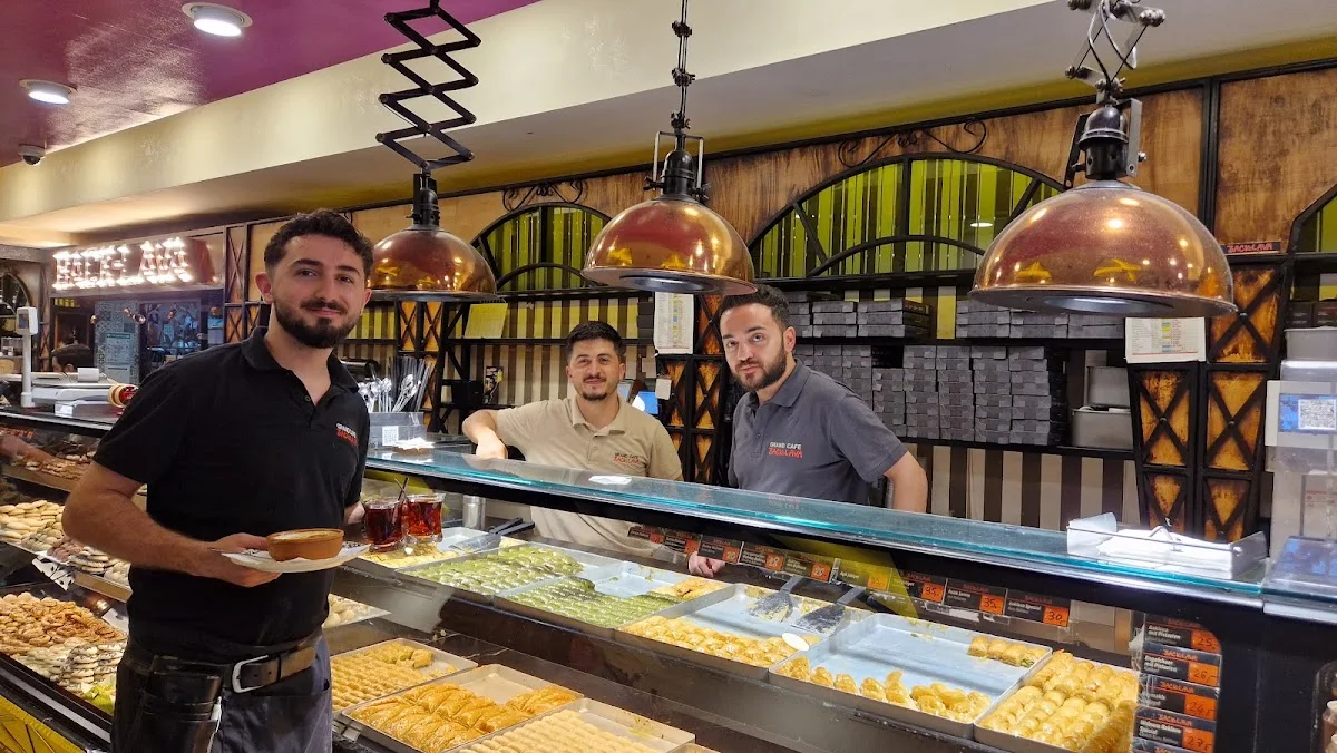 Grand Cafe Back-Lava GmbH – Bäckerei in Hamburg