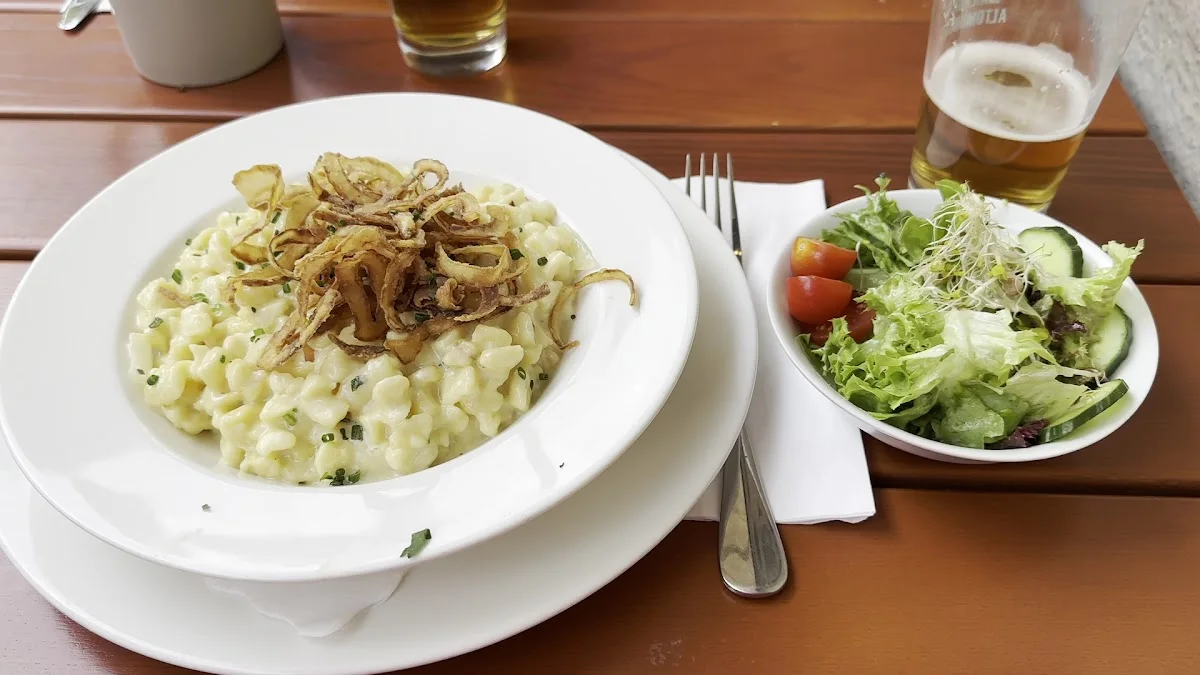 Wirtshaus Hohenwart – Bayerisches Restaurant in München, Bayern