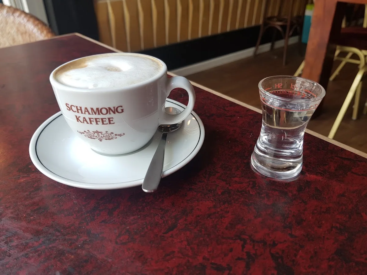 Goldmund Literatur Café Restaurant – Kaffee in Köln, Nordrhein-Westfalen