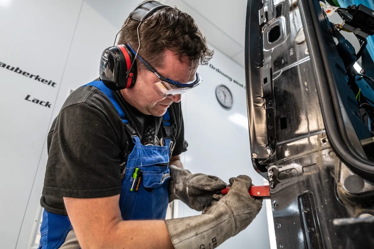 W. Frisch GmbH – Werkstatt in Forstinning, Bayern
