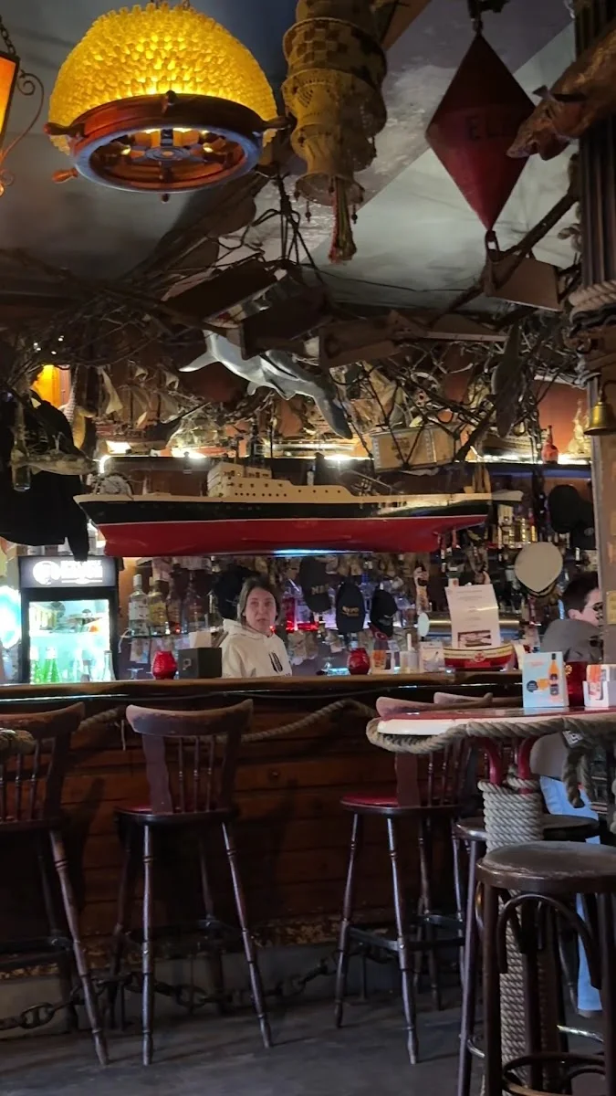 Haifisch Bar – Bar in Hamburg