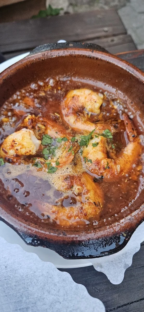 Weisse Lilie – Gambas al ajillo in Frankfurt am Main, Hessen