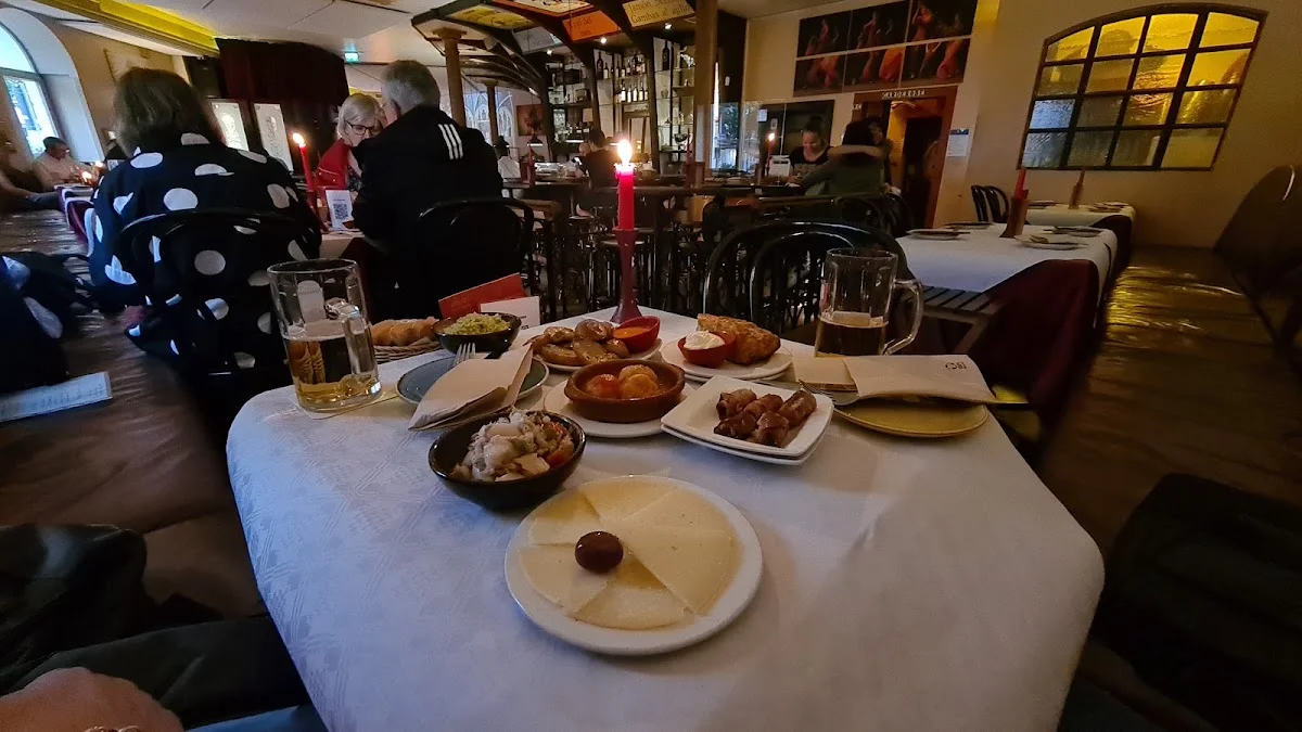 Teatro Bar Tapas – Essen und Trinken in München, Bayern