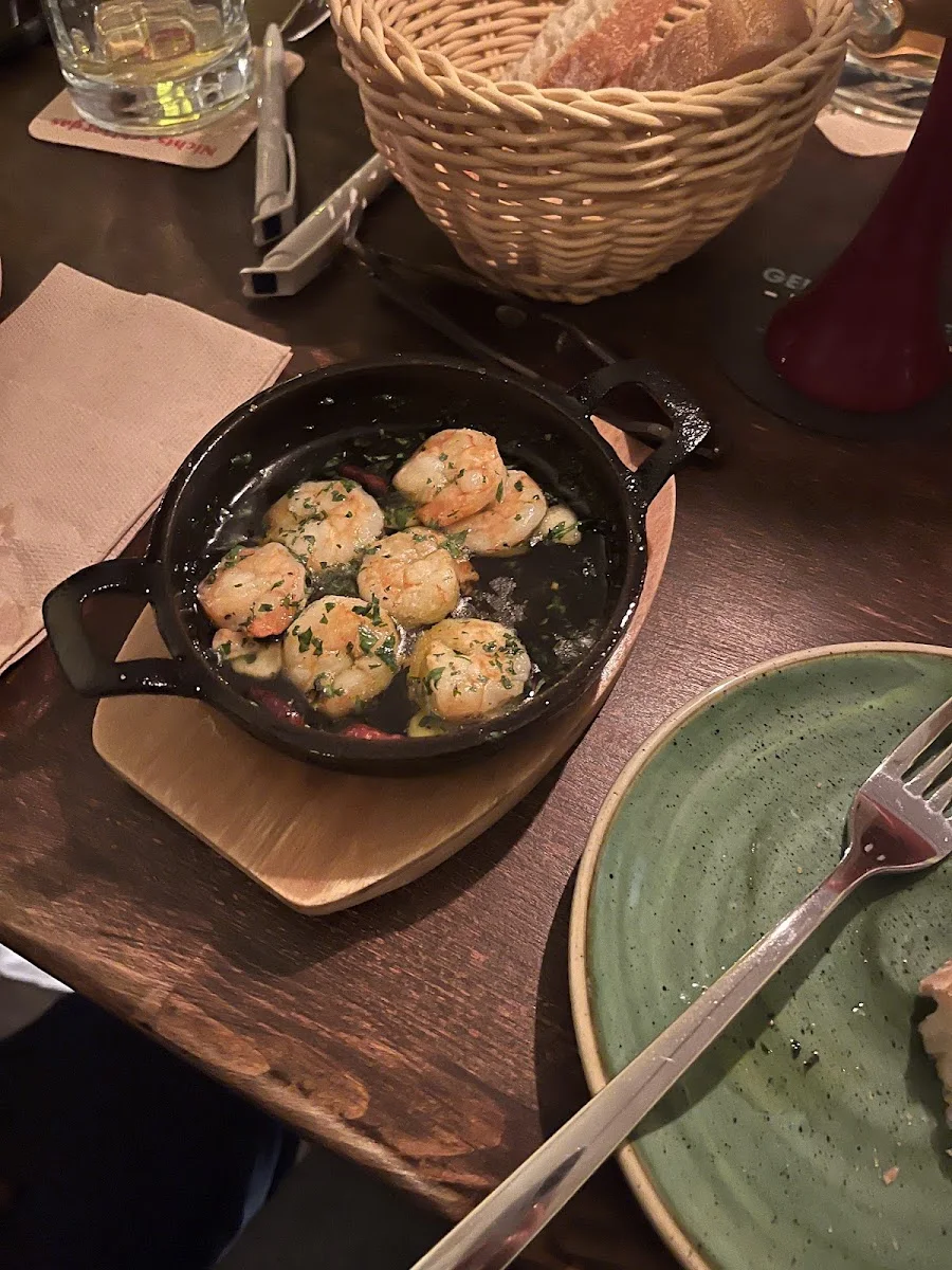 Teatro Bar Tapas – Gambas al ajillo in München, Bayern
