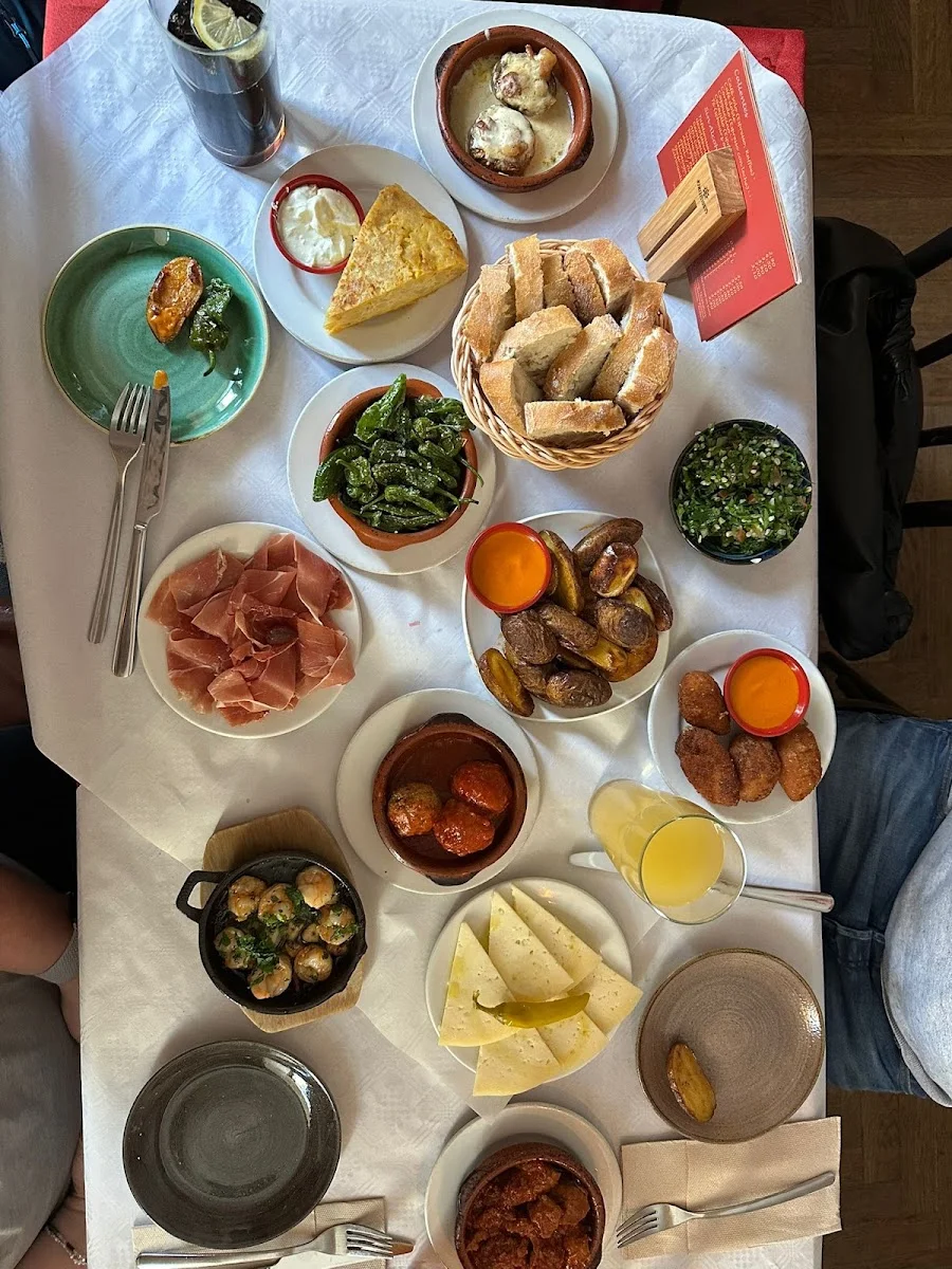 Teatro Bar Tapas – Tapa in München, Bayern