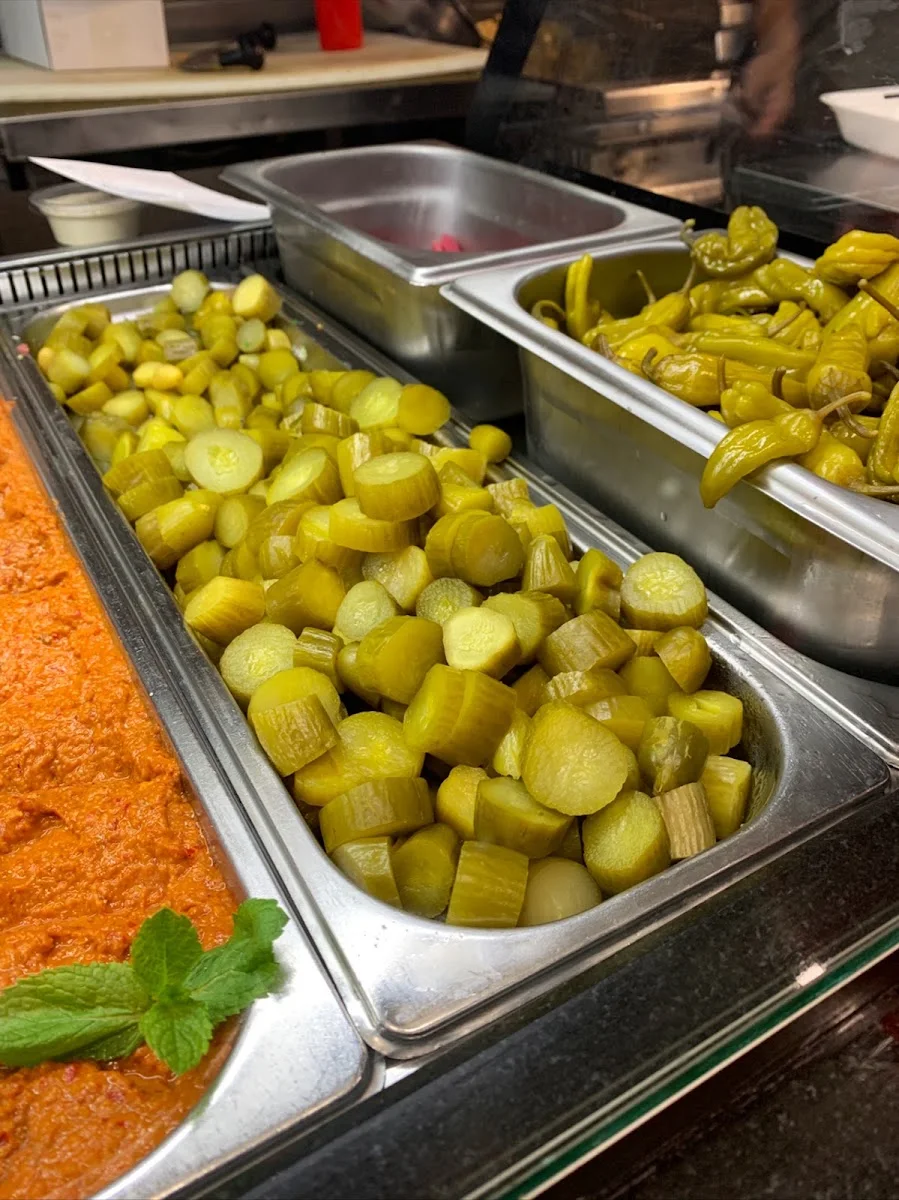 Shaam Restaurant – Salatbar in Berlin