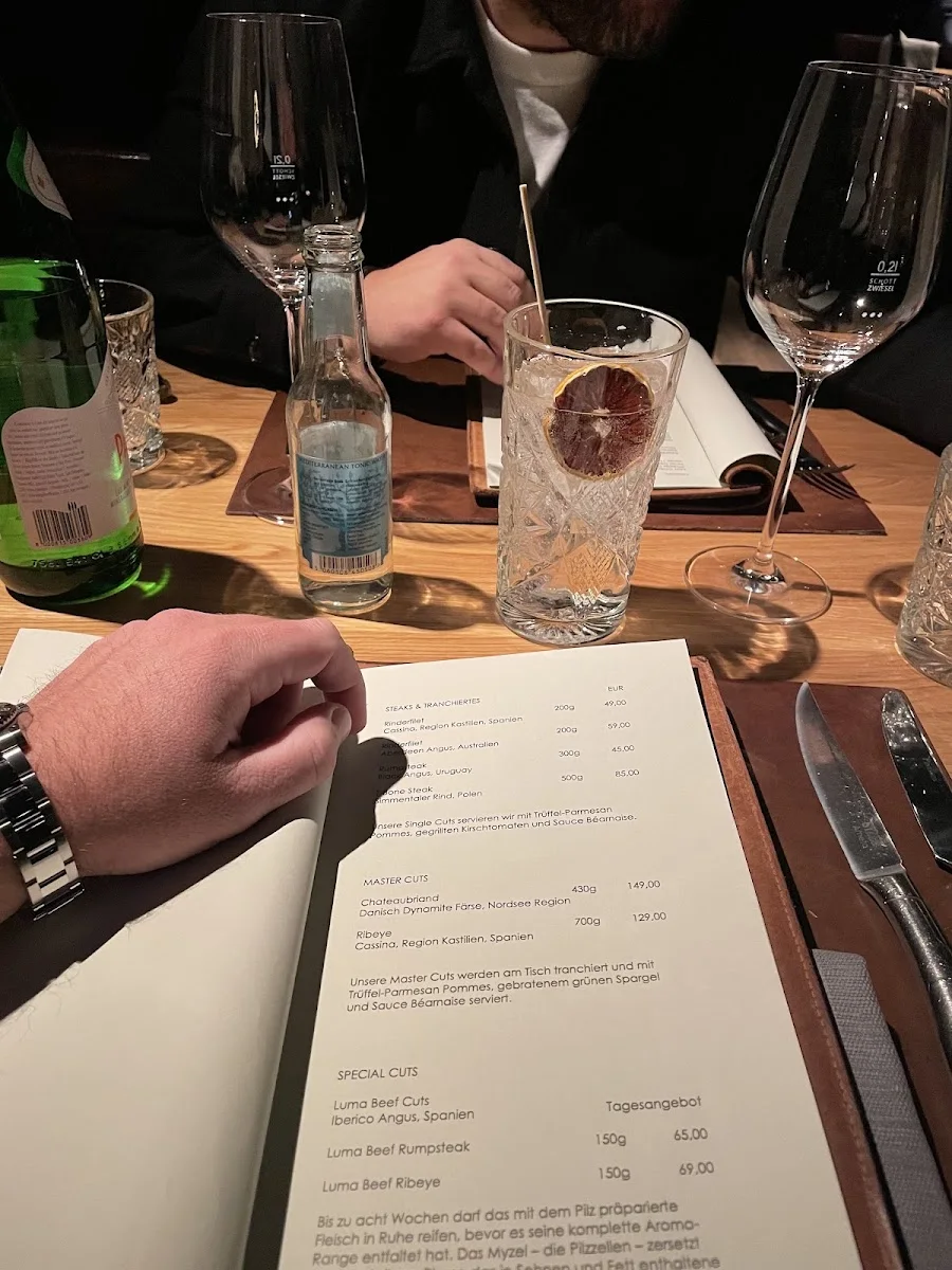 clouds - Heaven's Bar & Kitchen – Champagner in Hamburg