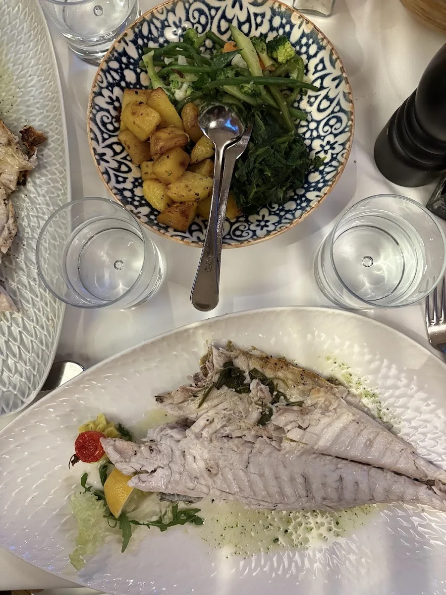 Ristorante Romans – Wolfsbarsch in München, Bayern