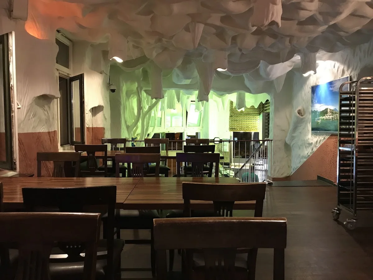 Bingöl-Grill - Magdeburg – Atmosphäre in Magdeburg, Sachsen-Anhalt