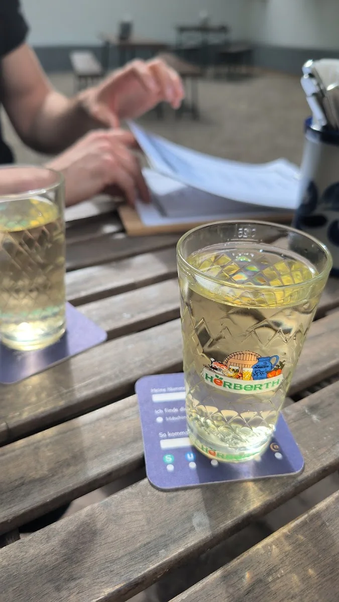 Zum Feuerrädchen – Apfelschaumwein in Frankfurt am Main, Hessen