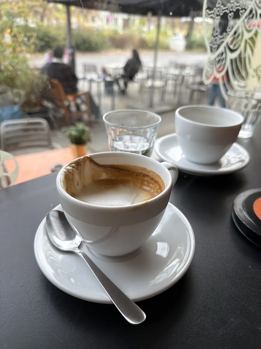 IMPALA COFFEE | Prenzlauer Berg – Café & Bagels – Cappuccino in Berlin