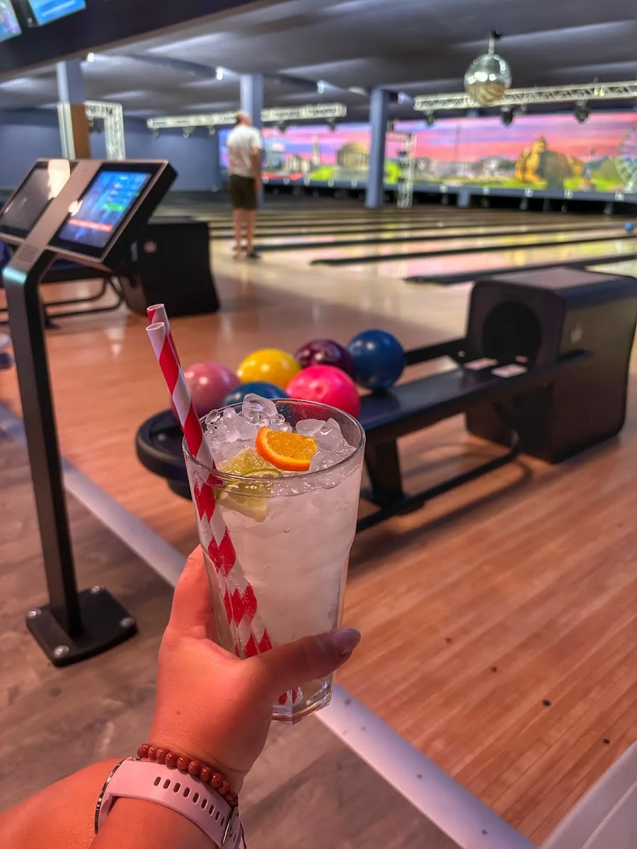 Bowling Arena Stuttgart – Biergarten in Stuttgart Feuerbach, Baden-Württemberg