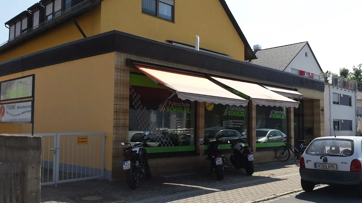 Fahrschule Schulze – Auto in Nürnberg, Bayern