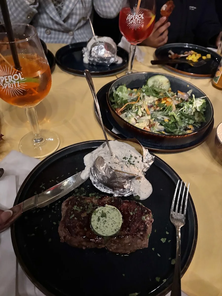 EscoBar – Essen und Trinken in München, Bayern