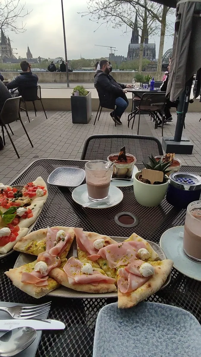 Grissini Restaurant & Terrasse – Atmosphäre in Köln, Nordrhein-Westfalen
